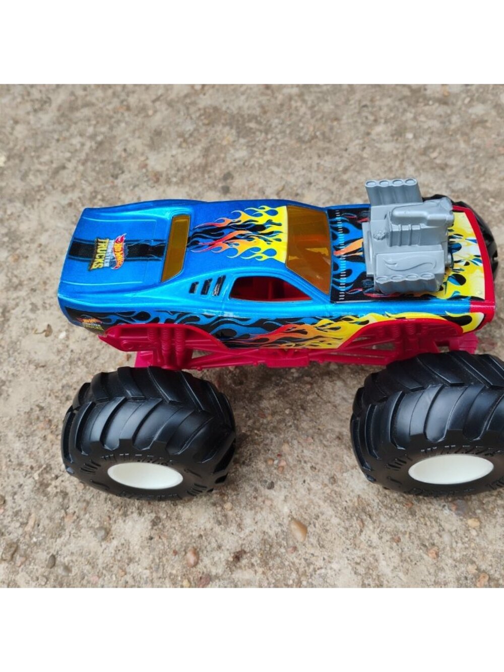Giant Hot Wheel Off-Road On-Road GWL 14 Monster Truck Flames Die Cast Toy Care - Picture 3 of 14
